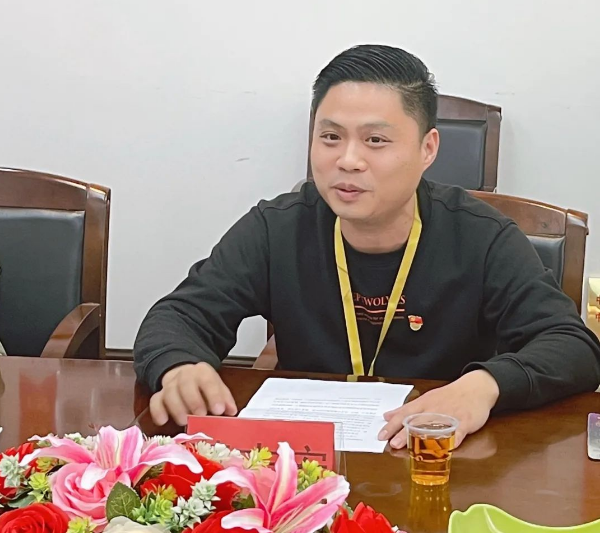 黨建引領(lǐng)，校企共建——福建省明欣集團(tuán)有限公司黨支部與漳州職業(yè)技術(shù)學(xué)院國(guó)際合作學(xué)院黨總支舉行黨建共建簽約授牌儀式(圖8)