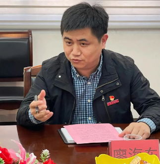 黨建引領(lǐng)，校企共建——福建省明欣集團(tuán)有限公司黨支部與漳州職業(yè)技術(shù)學(xué)院國(guó)際合作學(xué)院黨總支舉行黨建共建簽約授牌儀式(圖3)
